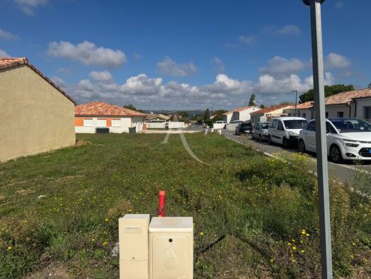 Maison à vendre - Première occupation 199 000 € 3 pièces 2 chambres 75 m² 265 m² de terrain Le breuil - Mazicou - Les Fontanelles Albi 81000