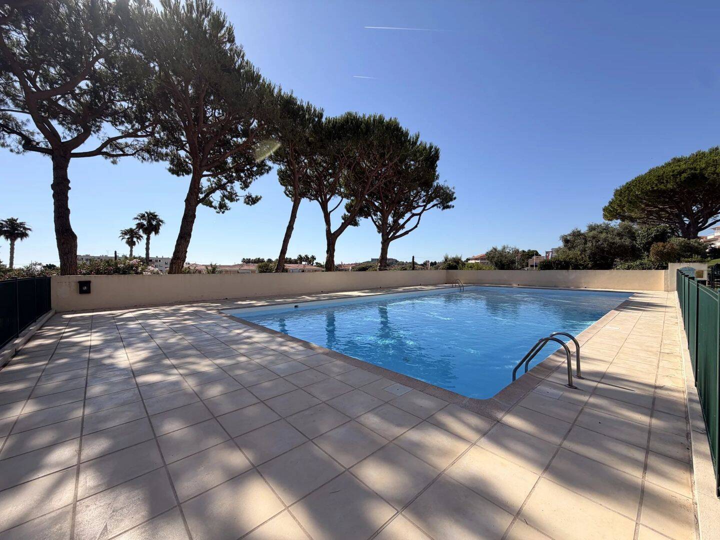 Appartement 2 pièces 44 m² · à Antibes · 44,1 m² · 1 020 €