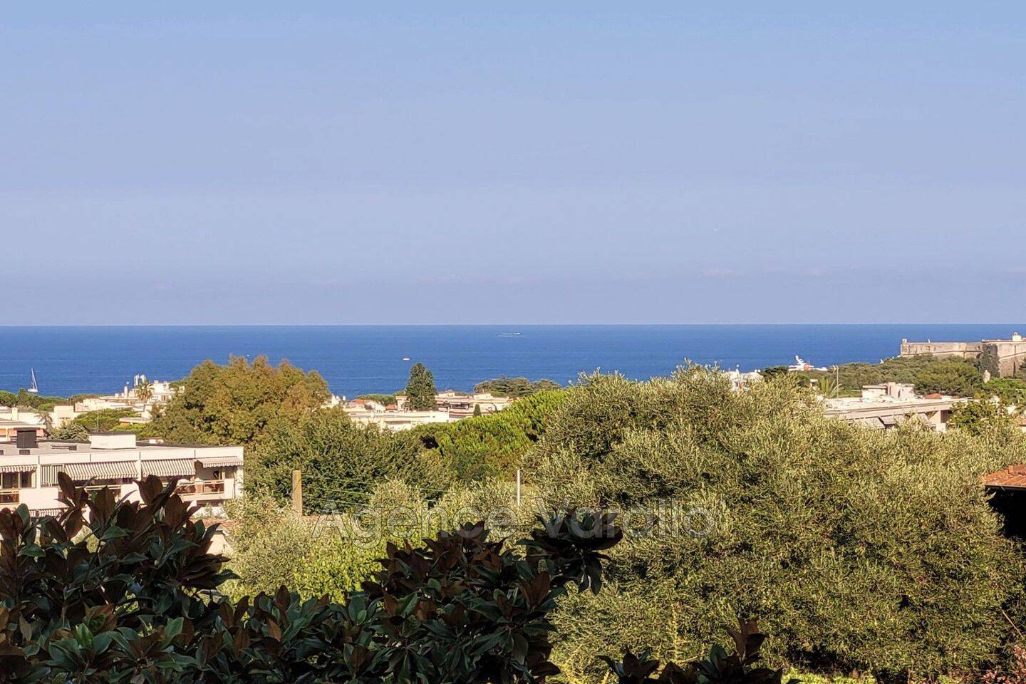 Appartement 4 pièces 82 m² · à Antibes · 81,6 m² · 439 000 €