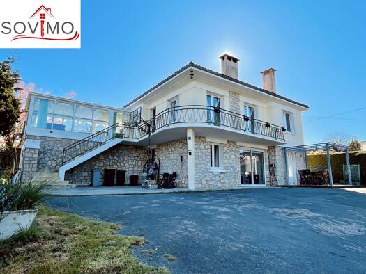 Maison à vendre 99 000 € 5 pièces 4 chambres 101,5 m² 1 475 m² de terrain Confolens 16500