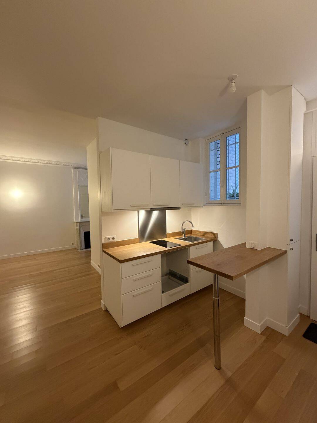 Appartement 1 pièce 35 m² · à Paris 7ème Arrondissement · 35,1 m² · 1 369 €/mois