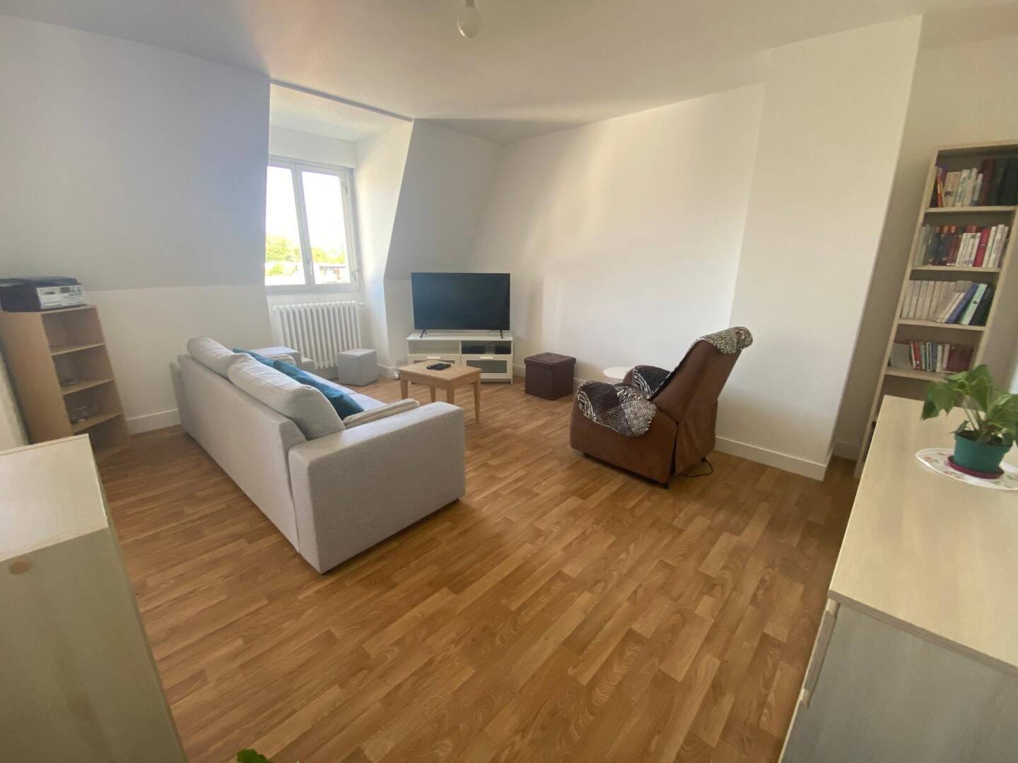 Très bel appartement type 3/4 de 98 m² avec ascenseur