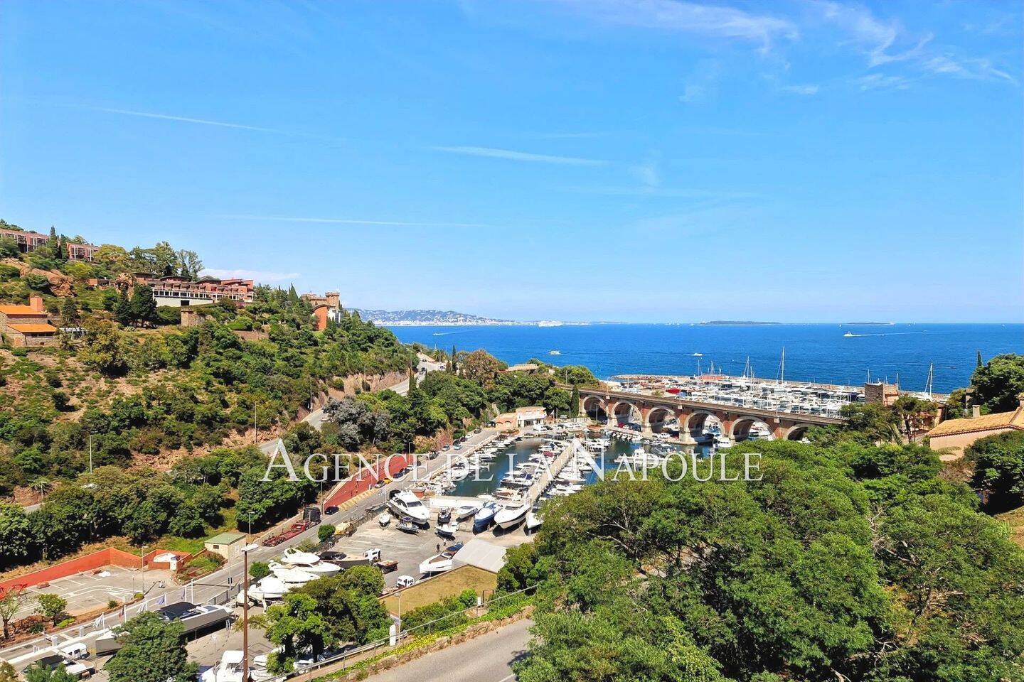 Maison 3 pièces 145 m² · à Théoule-sur-Mer · 145 m² · 995 000 €