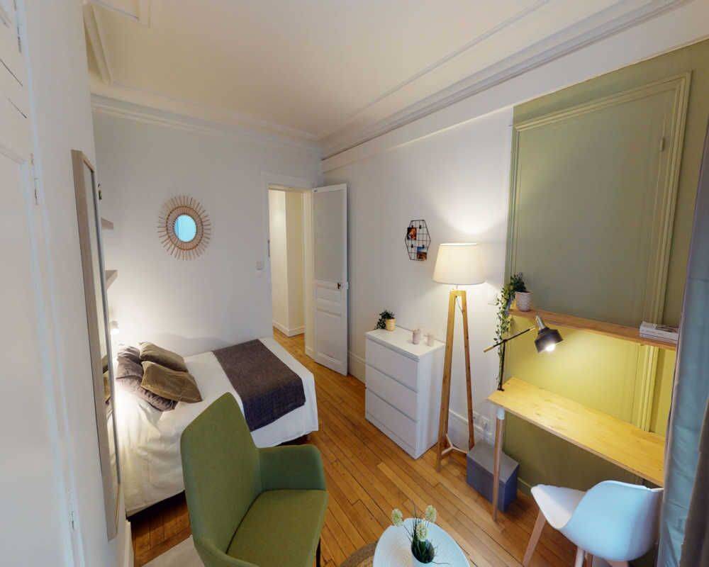 Appartement 3 pièces 70 m² · à Paris 12ème Arrondissement · 70 m² · 1 220 €