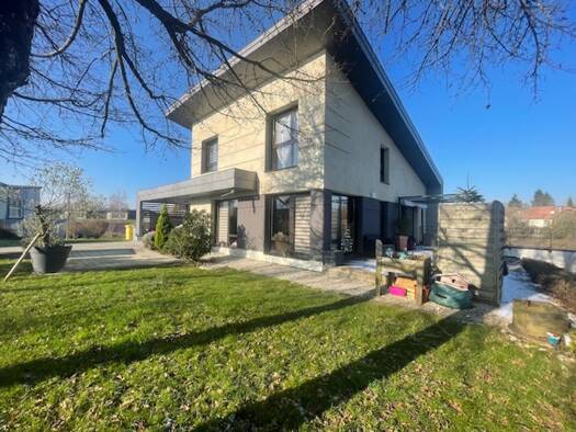 Immeuble à vendre 329 000 € 324 m² Boult 70190