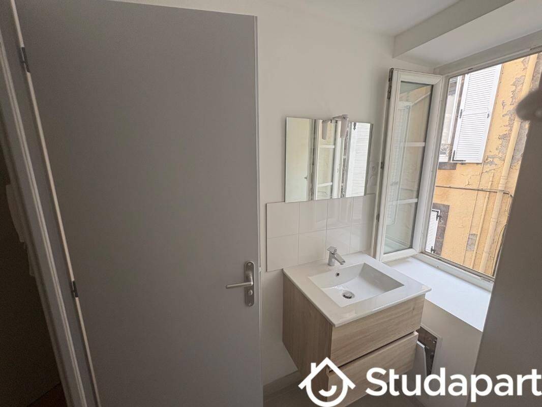 Appartement 1 pièce 29 m² · à Chamalières · 29 m² · 550 €