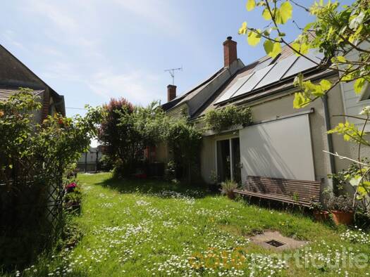 Maison à vendre 409 100 € 8 pièces 6 chambres 183 m² 648 m² de terrain Rue de Saint Denis Saint-Denis-en-Val 45560