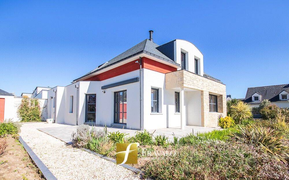 Maison 6 pièces 154 m² · à Ploeren · 154 m² · 669 500 €