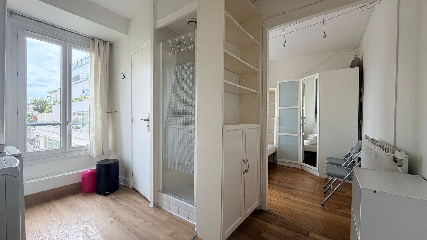 Appartement 1 pièce 17 m² · à Paris 16ème Arrondissement · 17,1 m² · 900 €