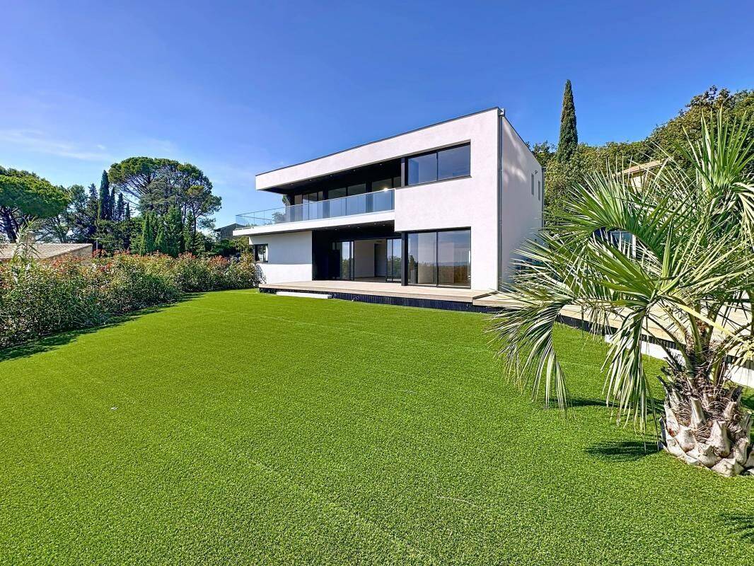 Maison 5 pièces 200 m² · à Les Angles · 200 m² · 1 180 000 €
