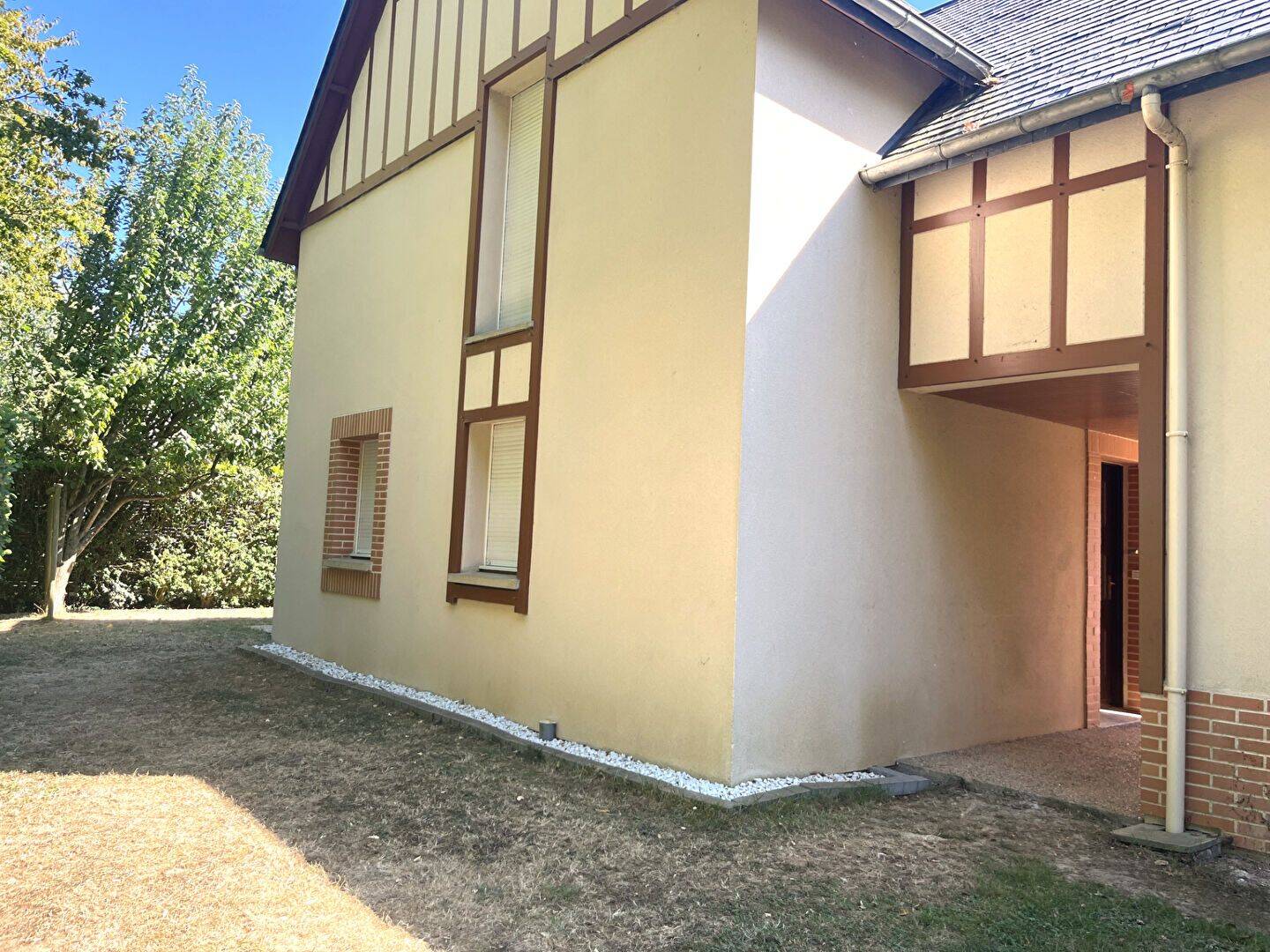 Maison 4 pièces 84 m² · à Honfleur · 83,8 m² · 834 €