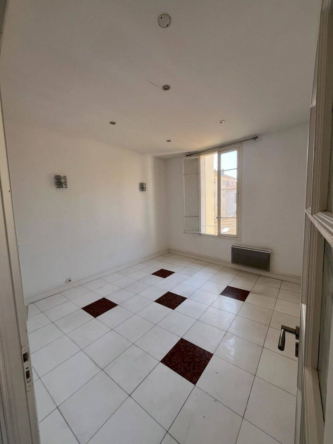 Appartement 2 pièces 46 m² · à Nice · 46,4 m² · 1 007 €