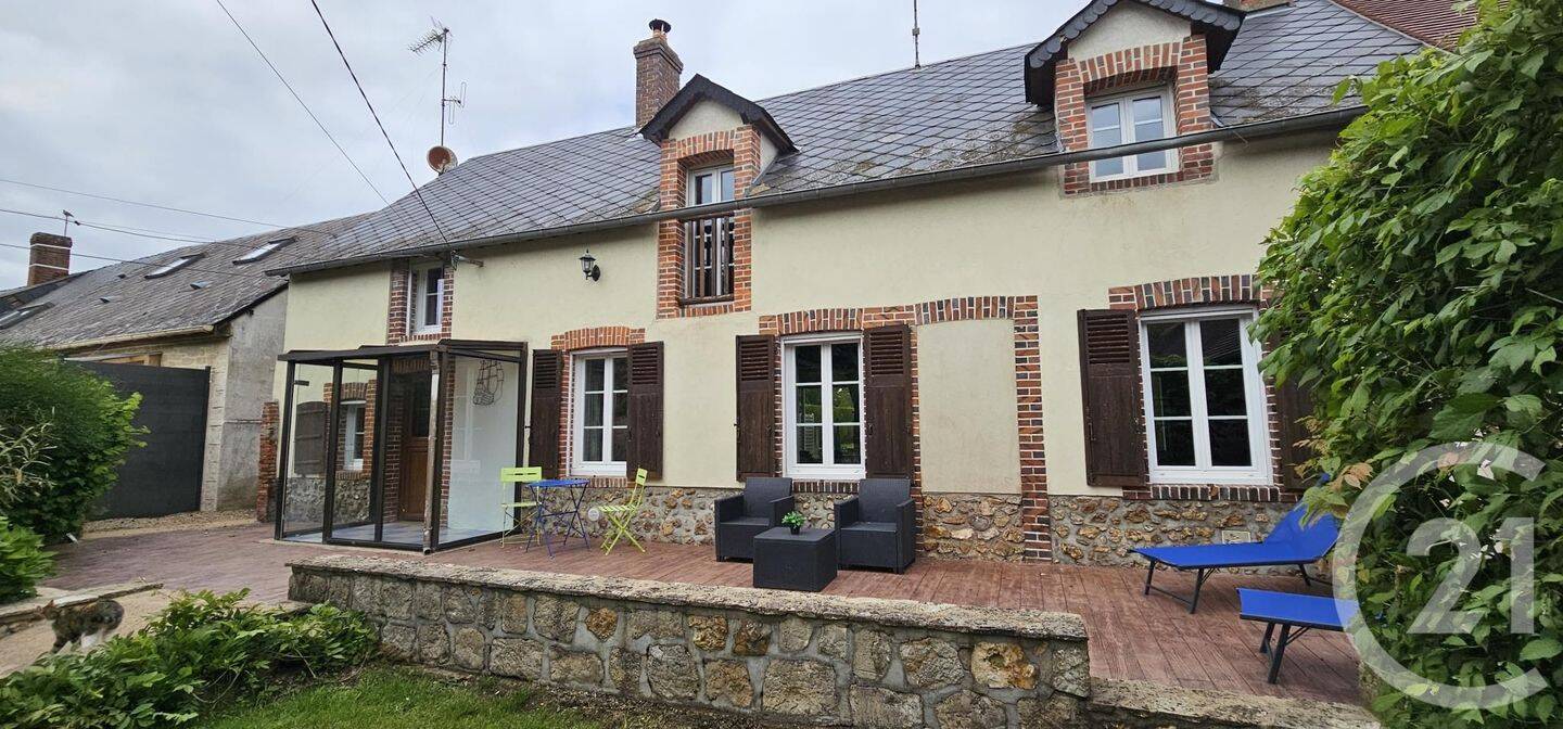 Maison 6 pièces 146 m² · à Bonneval · 145,5 m² · 920 €