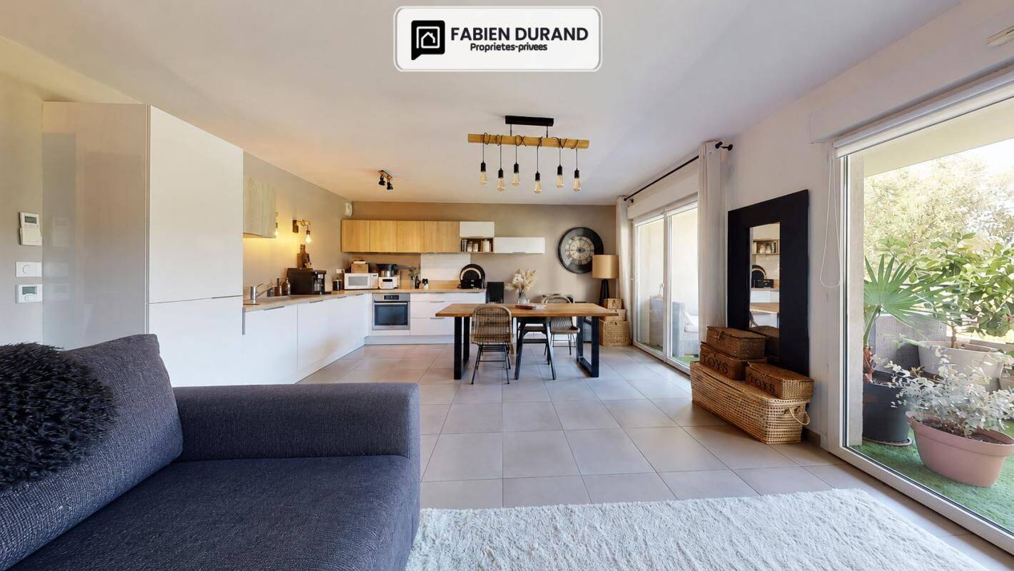 Appartement 3 pièces 64 m² · à Fréjus · 63,6 m² · 275 000 €