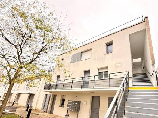 Appartement à vendre 165 000 € 2 pièces 1 chambre 44 m² Étage 1/2 Gambetta-Boileau Saint-Michel-sur-Orge 91240