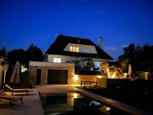 Maison à vendre 1 090 000 € 5 pièces 4 chambres 287 m² 1 282 m² de terrain Mandres-les-Roses 94520