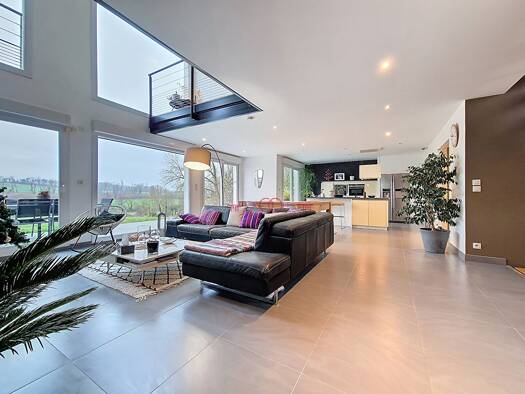 Maison à vendre 434 600 € 6 pièces 4 chambres 160 m² 866 m² de terrain Bouleuse 51170