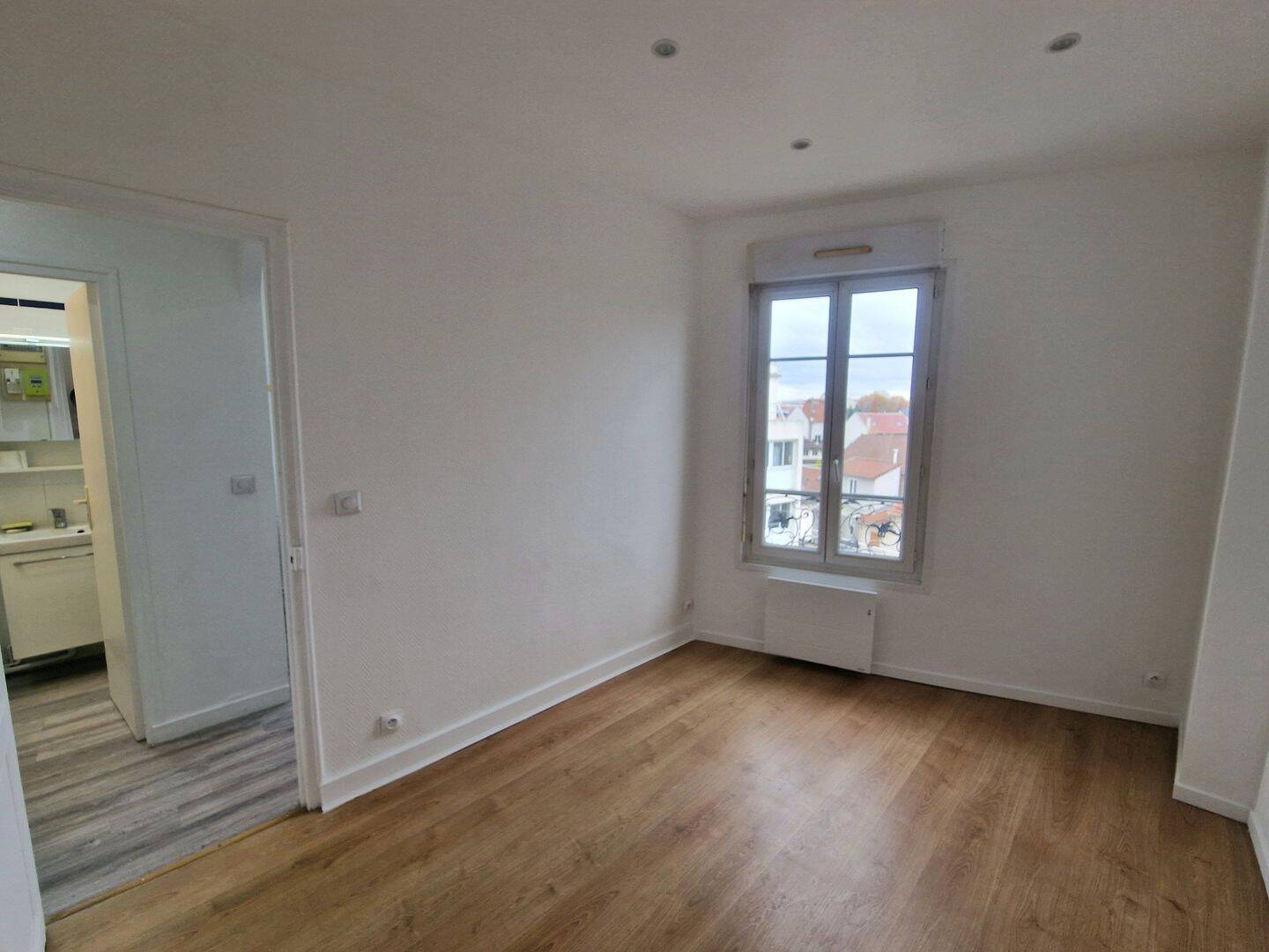 Appartement 1 pièce 17 m² · à Colombes · 17,4 m² · 115 000 €