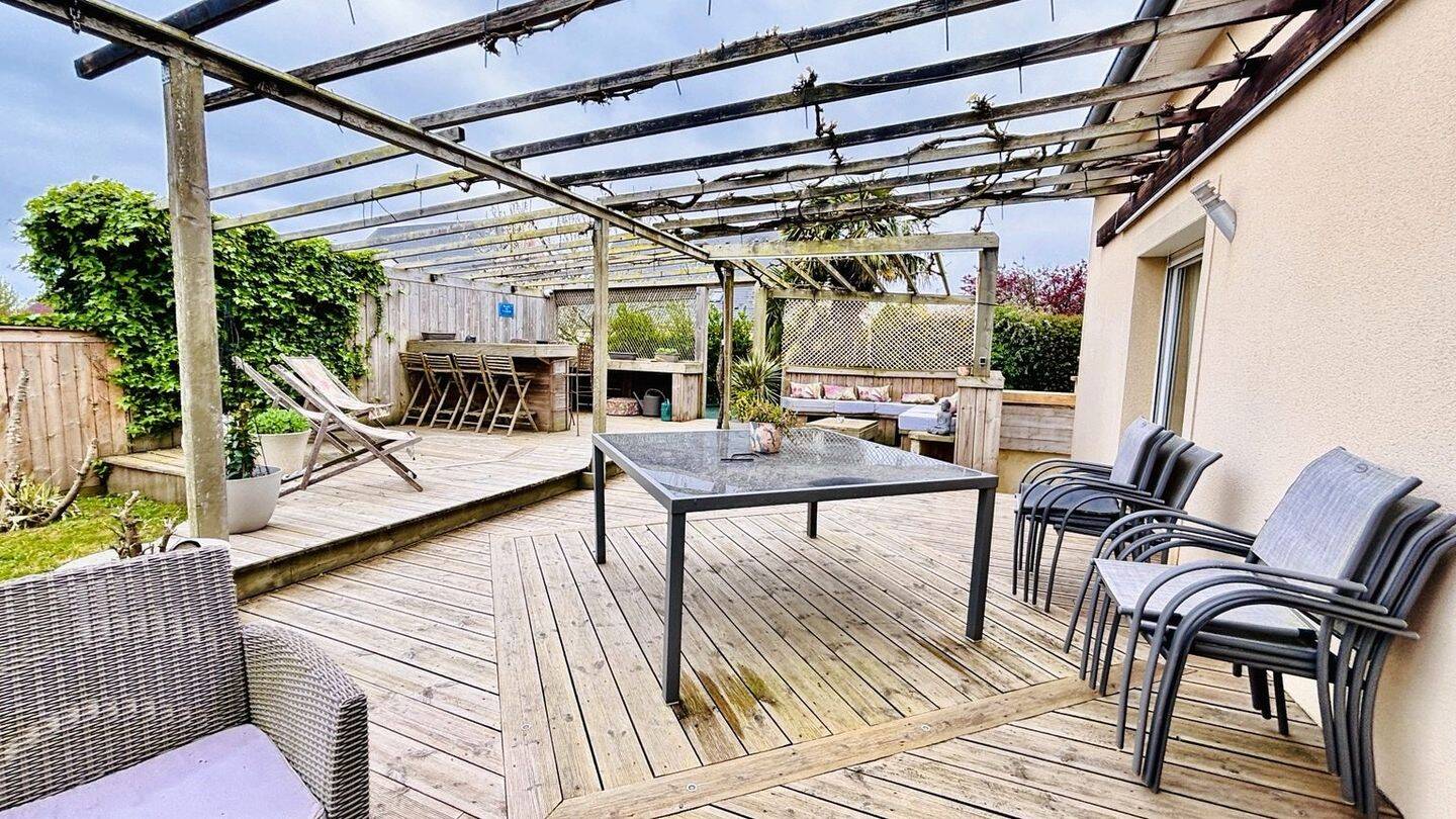 Maison 6 pièces 210 m² · à Blainville-sur-Orne · 210 m² · 599 000 €
