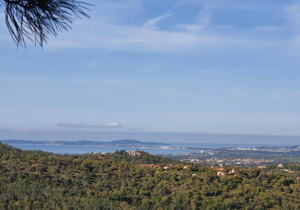 Maison 4 pièces 60 m² · à La Londe-les-Maures · 60 m² · 1 390 €
