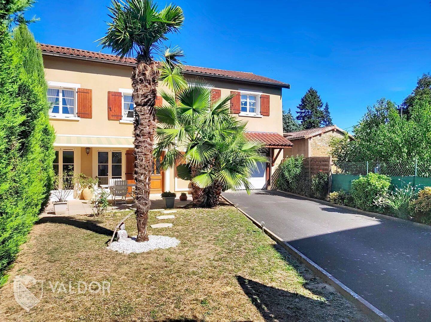 Maison 5 pièces 121 m² · à Belleville-en-Beaujolais · 121 m² · 320 000 €