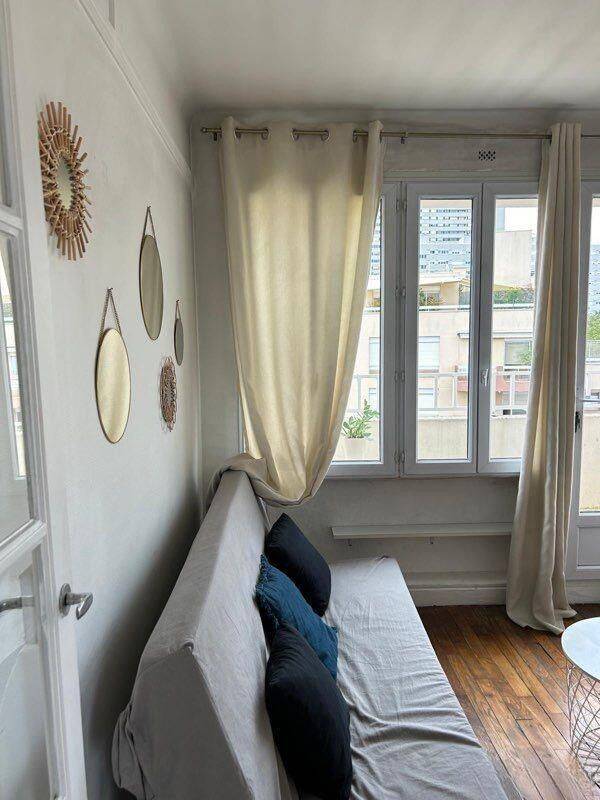Appartement 1 pièce 25 m² · à Courbevoie · 25 m² · 830 €/mois