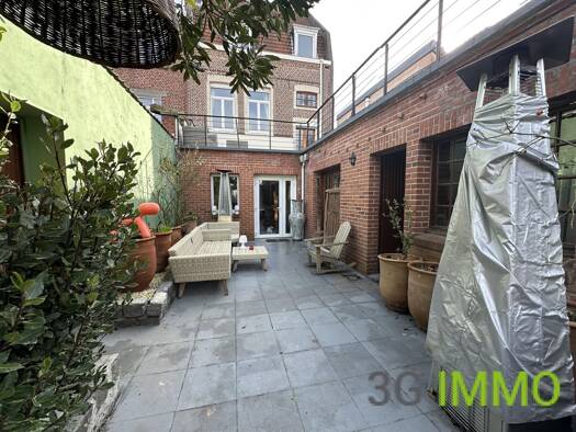 Maison à vendre 339 990 € 6 pièces 5 chambres 177,9 m² 285 m² de terrain Centre Ville Béthune 62400