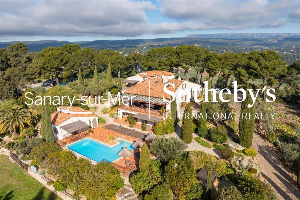 Maison 15 pièces 563 m² · à La Cadière-d'Azur · 563 m² · 2 980 000 €