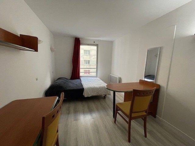 Appartement 1 pièce 17 m² · à Courbevoie · 17 m² · 172 000 €