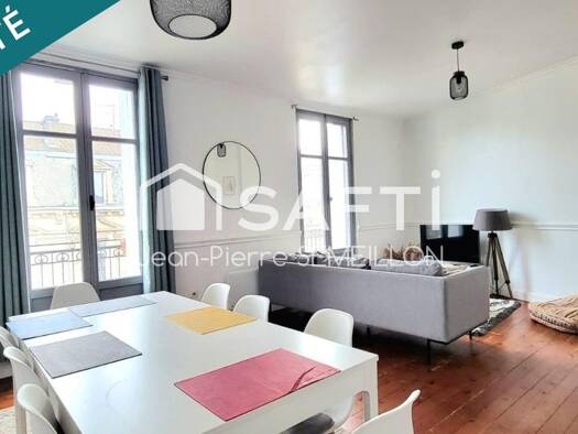 Duplex à vendre 168 000 € 3 pièces 2 chambres 80 m² 3ème étage École Joseph Bara-Groupe scolaire Carnot-Hôtel de Ville Agen 47000