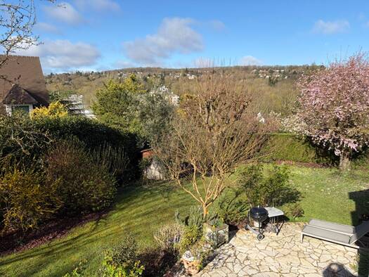 Maison à vendre 840 000 € 9 pièces 7 chambres 197 m² 594 m² de terrain Ouest Marly-le-Roi 78160