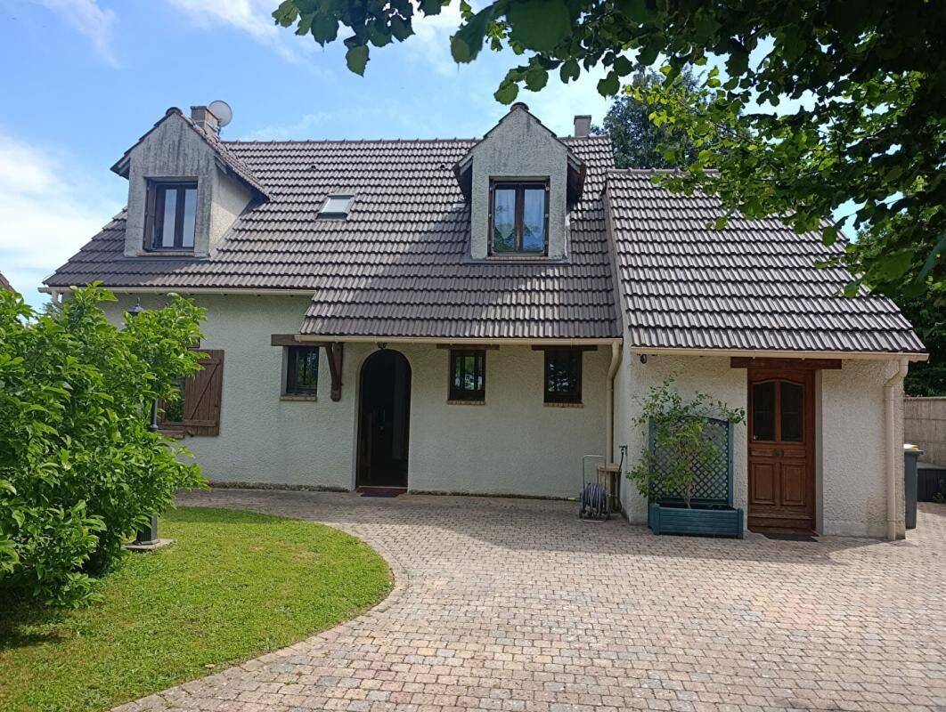 Maison 6 pièces 170 m² · à Réau · 170 m² · 390 000 €