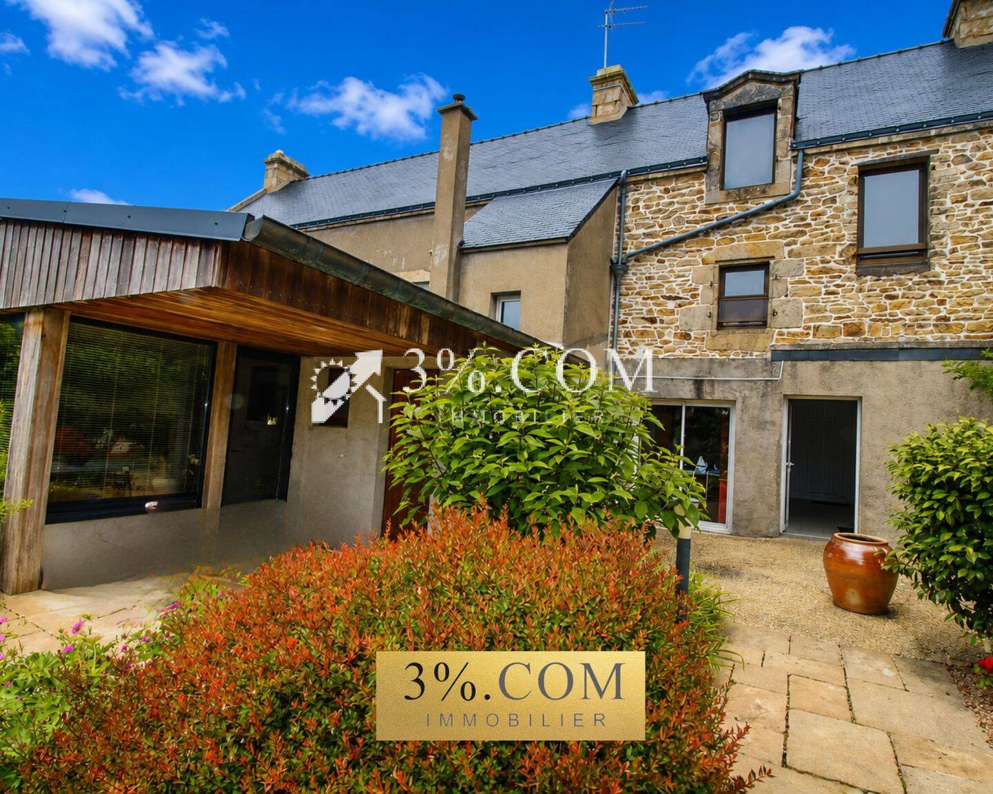 Maison 8 pièces 228 m² · à Locoal-Mendon · 228 m² · 499 500 €