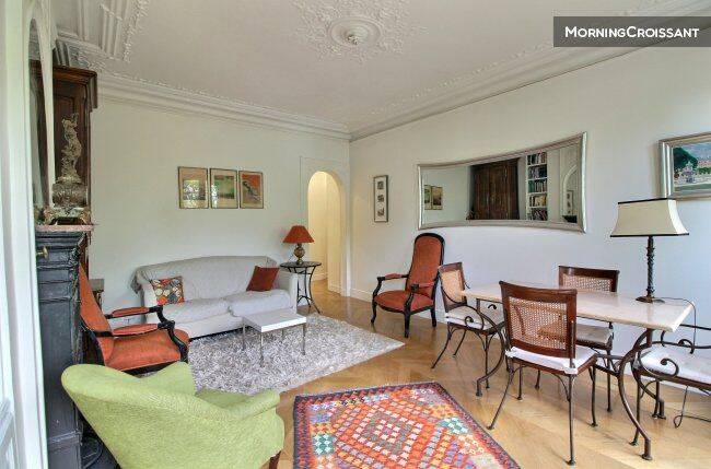 Appartement 2 pièces 52 m² · à Paris 11ème Arrondissement · 52 m² · 1 909 €