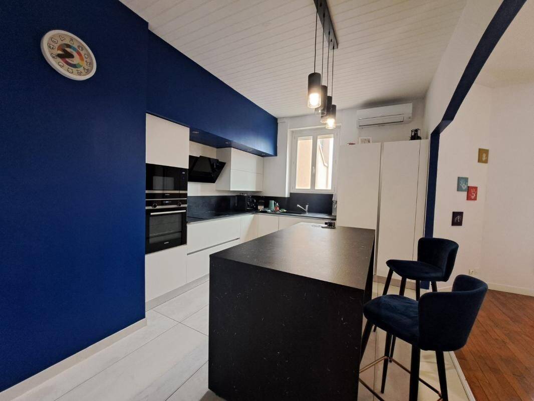 Appartement 3 pièces 104 m² · à Romans-sur-Isère · 104 m² · 750 €