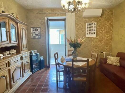 Appartement à vendre 260 000 € 3 pièces 2 chambres 56 m² RDC Menton 06500