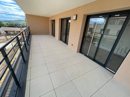 Appartement à vendre - Première occupation 460 000 € 4 pièces 3 chambres 101 m² Étage 1/2 Vaugneray 69670