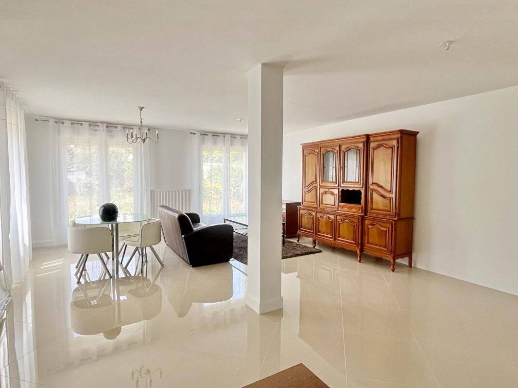 Appartement 3 pièces 94 m² · à Bezons · 94 m² · 1 530 €/mois