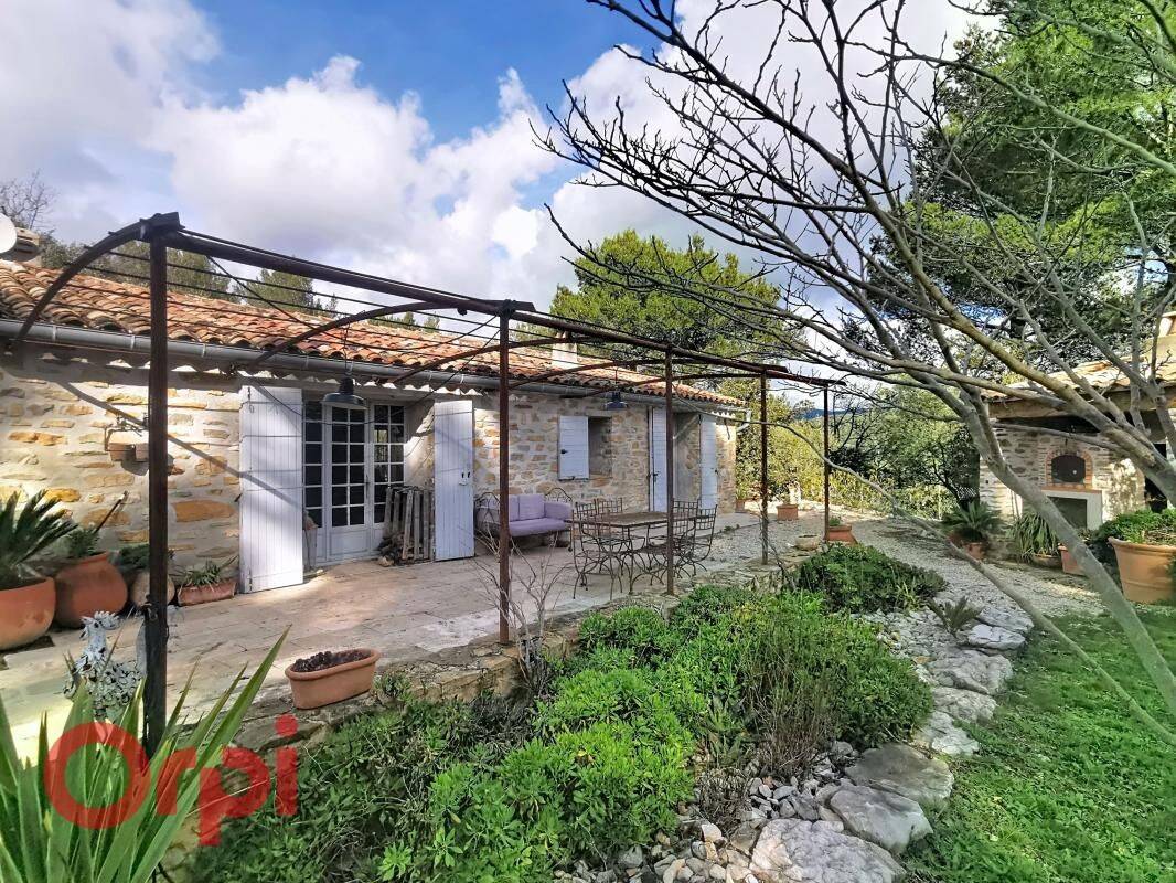 Maison 2 pièces 80 m² · à Le Beausset · 80 m² · 470 000 €