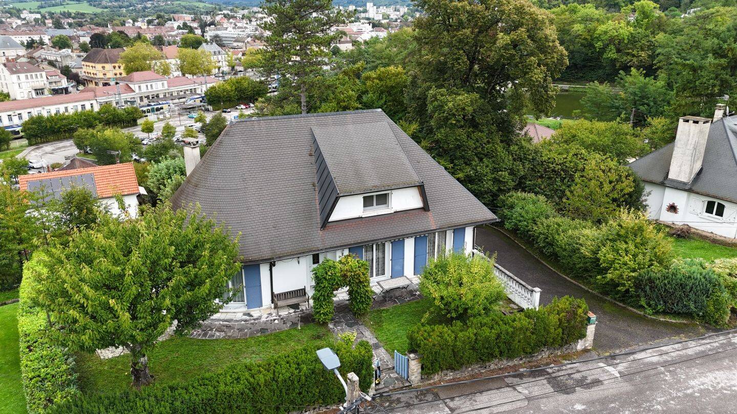 Maison 7 pièces 125 m² · à Lons-le-Saunier · 125 m² · 256 000 €