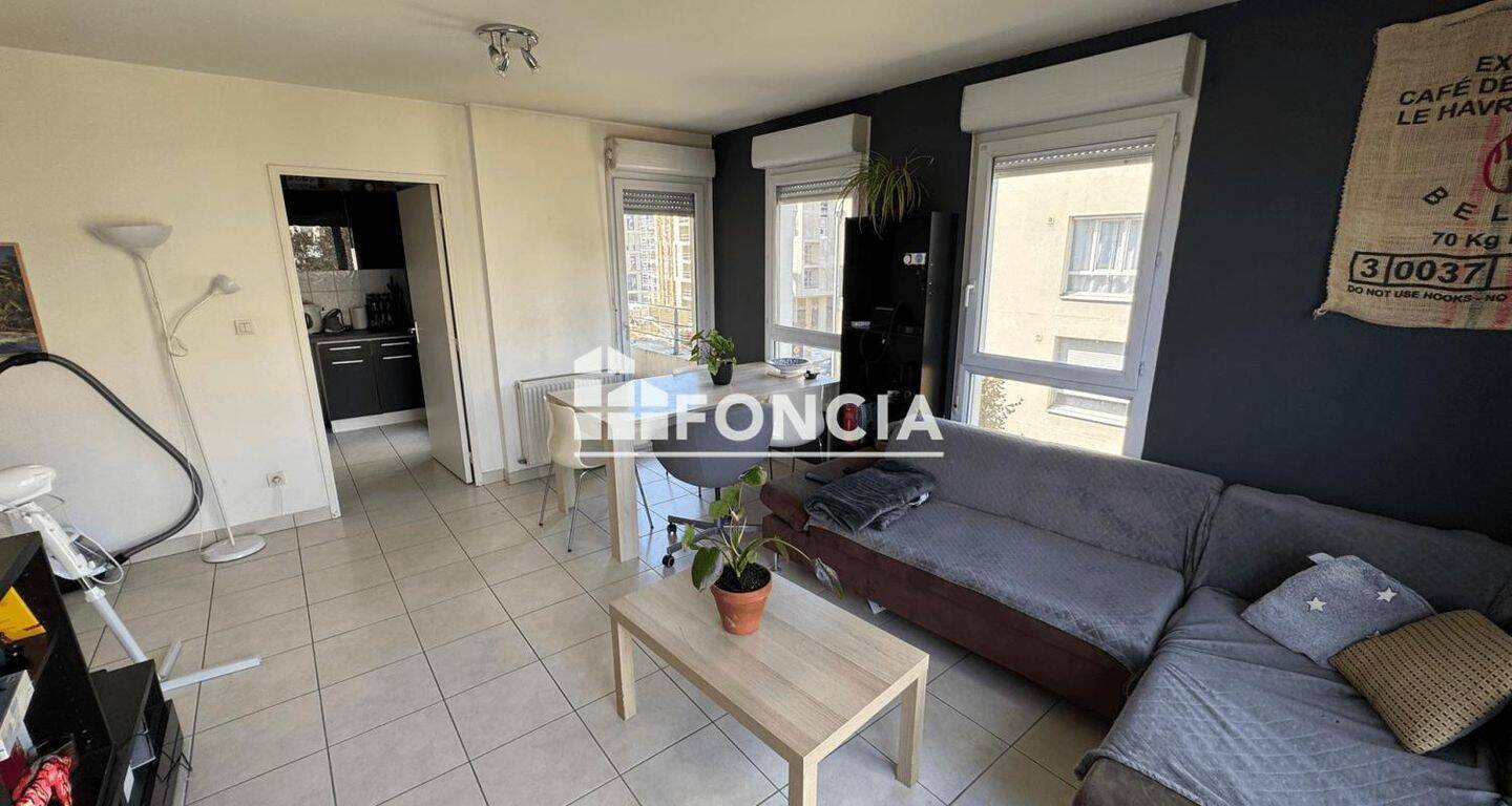 Appartement 3 pièces 65 m² · à Lyon 8ème Arrondissement · 65,4 m² · 836 €/mois