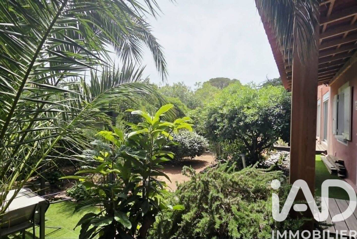 Appartement 4 pièces 104 m² · à Saint-Raphaël · 104 m² · 699 000 €