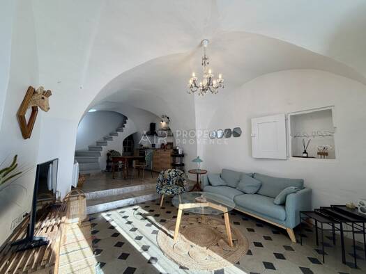 Maison à vendre 315 000 € 5 pièces 2 chambres 96 m² Vaugines 84160