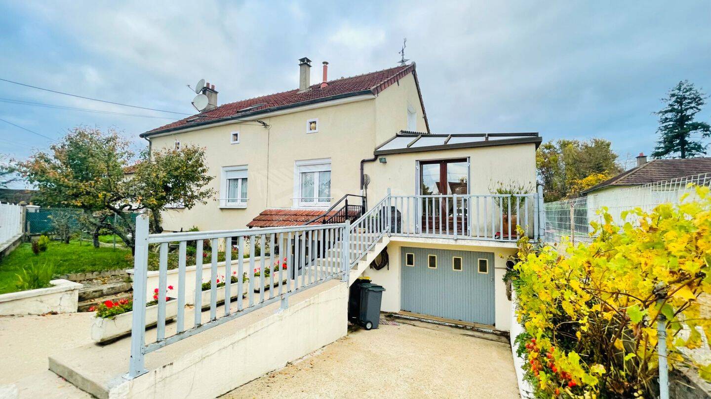 Maison 6 pièces 148 m² · à Chablis · 148 m² · 173 000 €