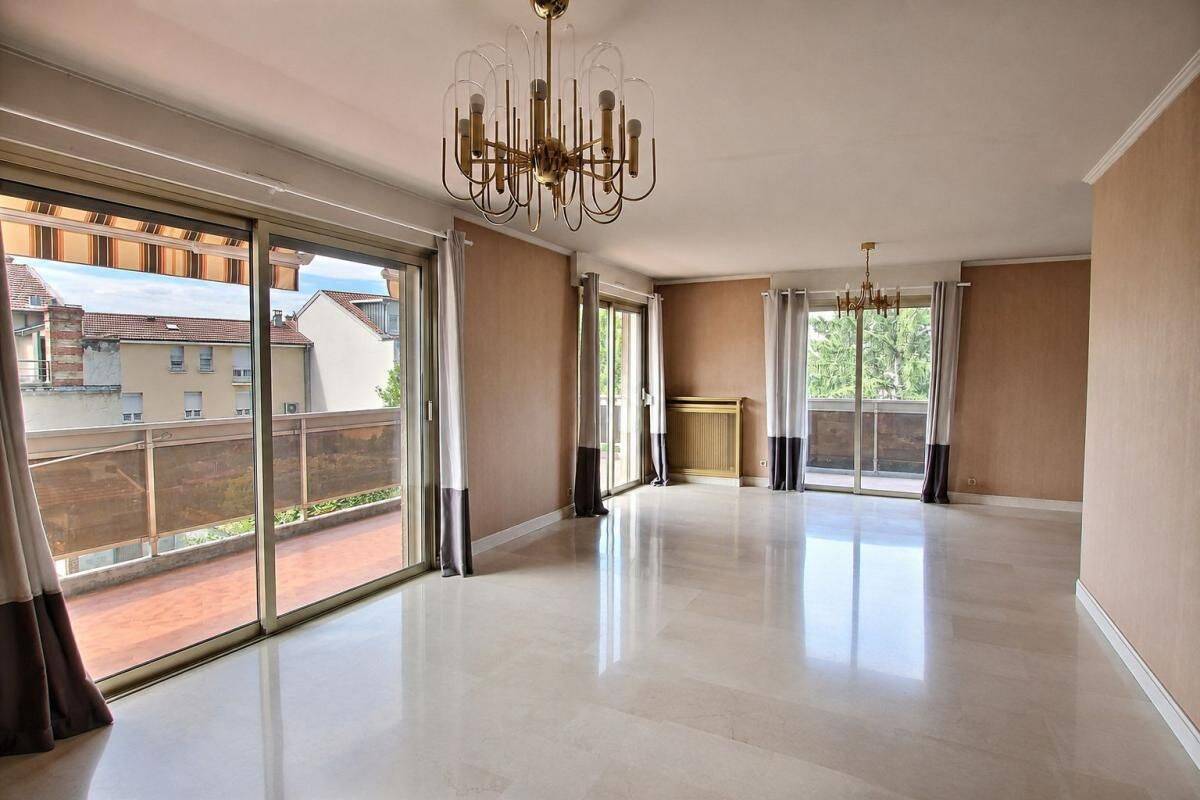 Appartement 3 pièces 104 m² · à Lyon 3ème Arrondissement · 104 m² · 1 514 €