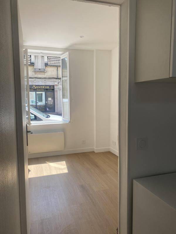 Appartement 1 pièce 18 m² · à Chantilly · 18 m² · 554 €