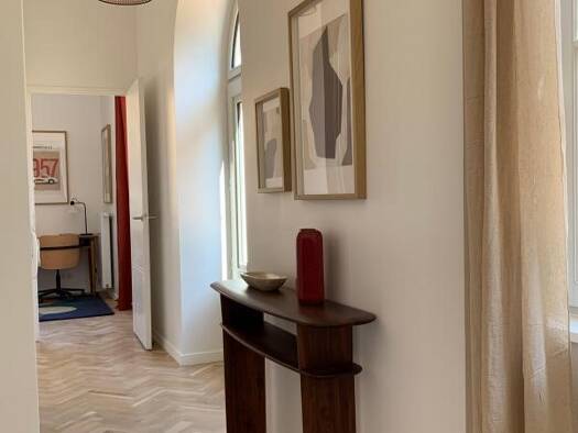 Duplex à louer 3 090 € 5 pièces 4 chambres 116 m² RDC Montreuil Versailles 78000