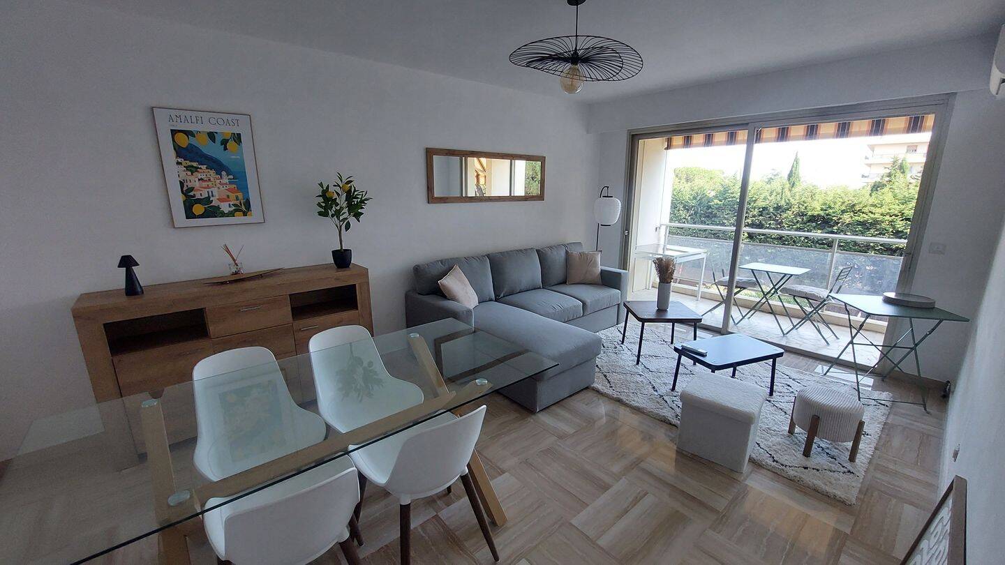 Appartement 2 pièces 45 m² · à Antibes · 45 m² · 1 150 €
