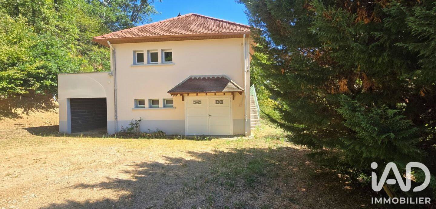 Maison 6 pièces 109 m² · à Meaulne-Vitray · 109 m² · 98 000 €