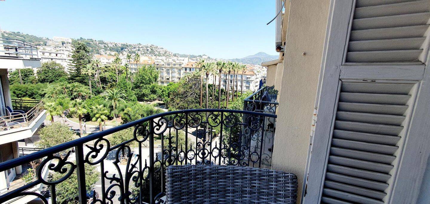 Appartement 4 pièces 90 m² · à Nice · 90,1 m² · 892 000 €